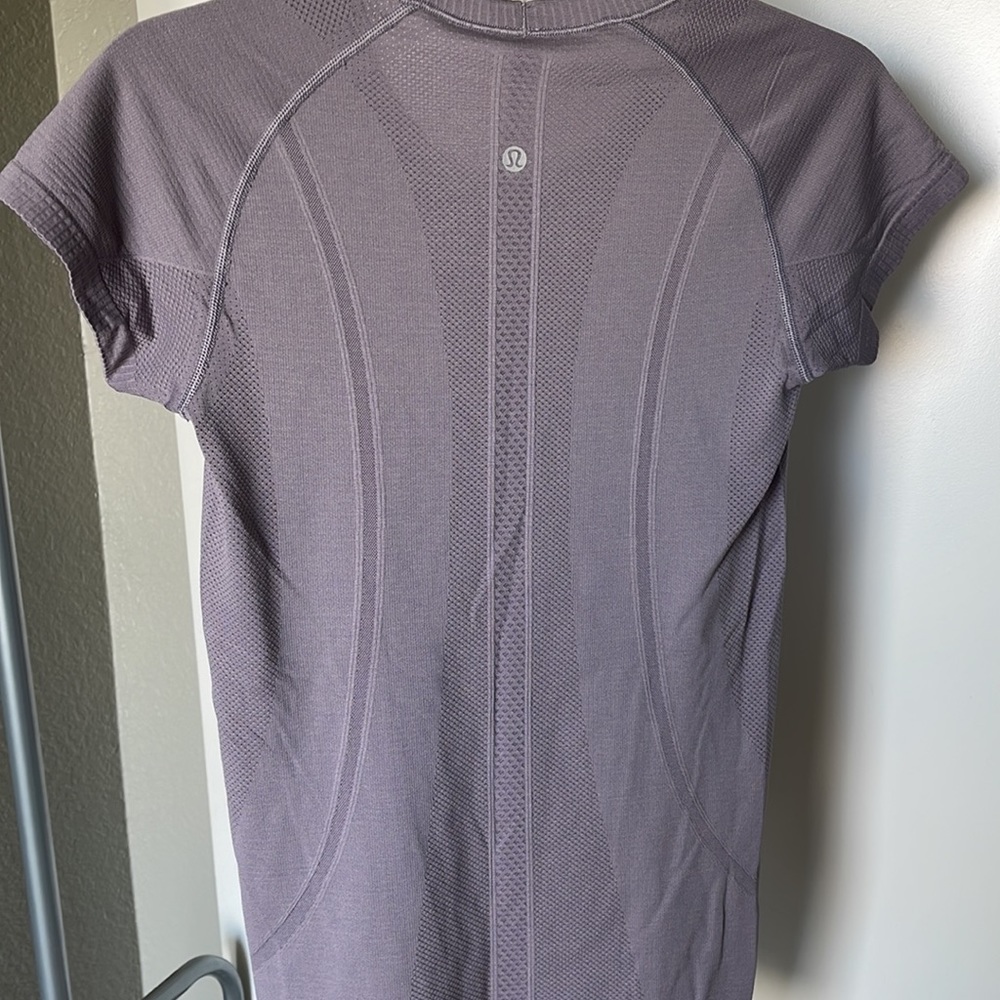 Lululemon run swiftly tee in dusty rose - Picture 3 of 3